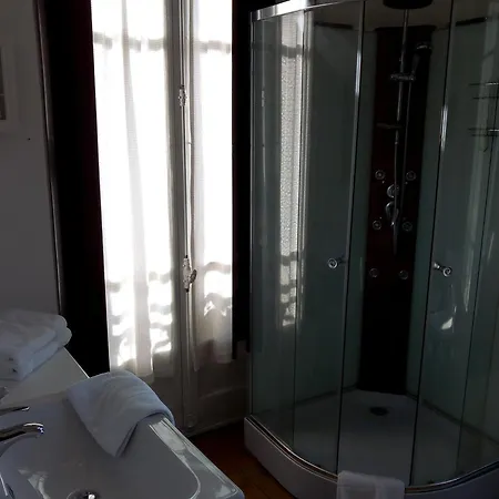 Castel De La Pique Frühstückspension 3*