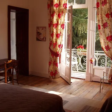 Castel De La Pique Frühstückspension