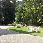 Castel De La Pique 3*