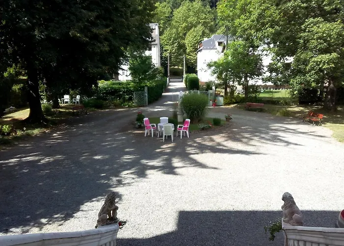 Bed & Breakfast Castel De La Pique